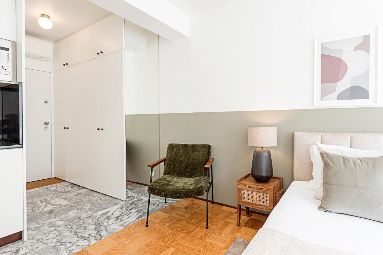 Ceuta Studio Apartments By Lovelystay Porto Exterior photo