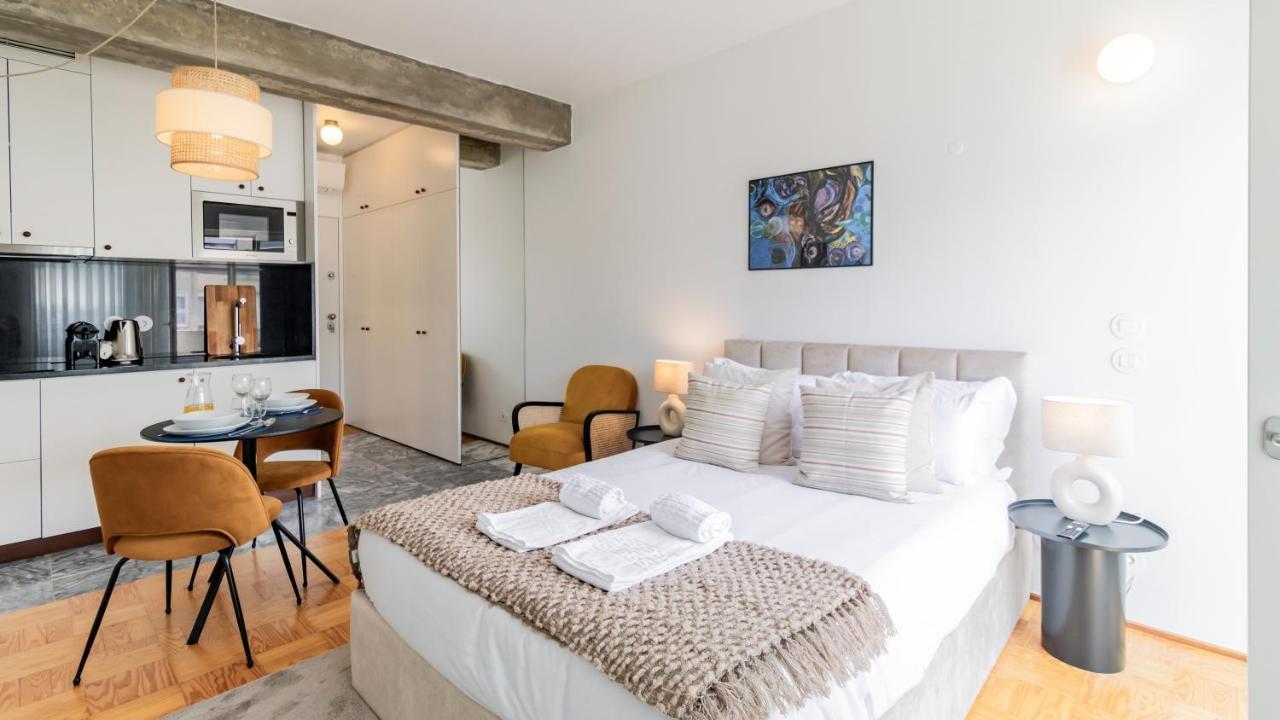 Ceuta Studio Apartments By Lovelystay Porto Exterior photo