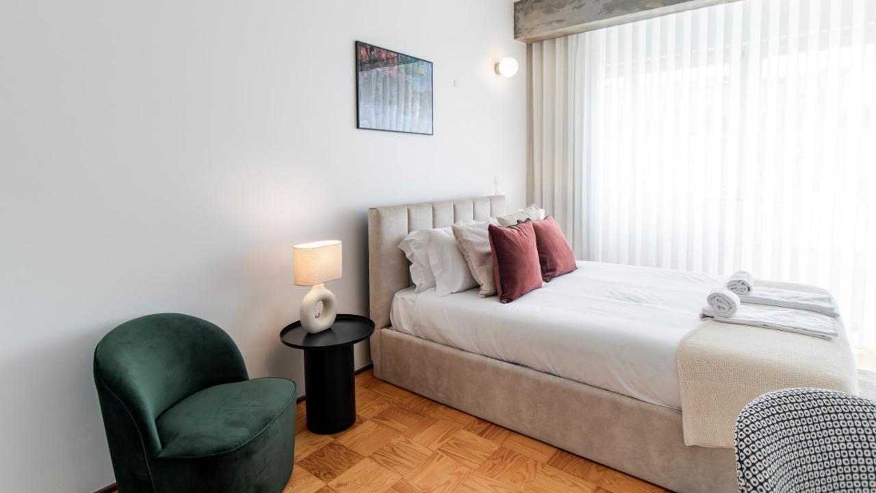 Ceuta Studio Apartments By Lovelystay Porto Exterior photo